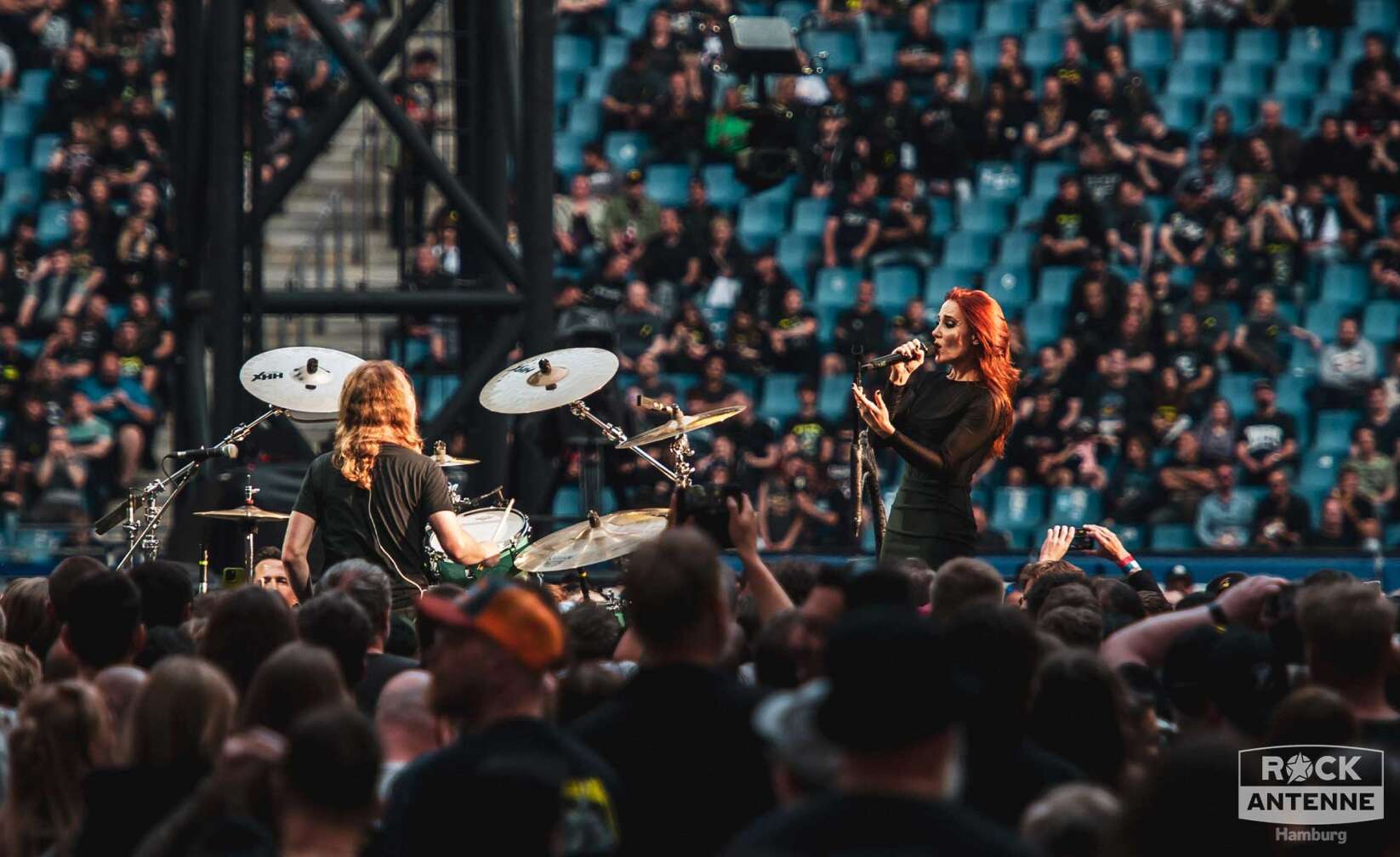 Epica als Vorband für Metallica