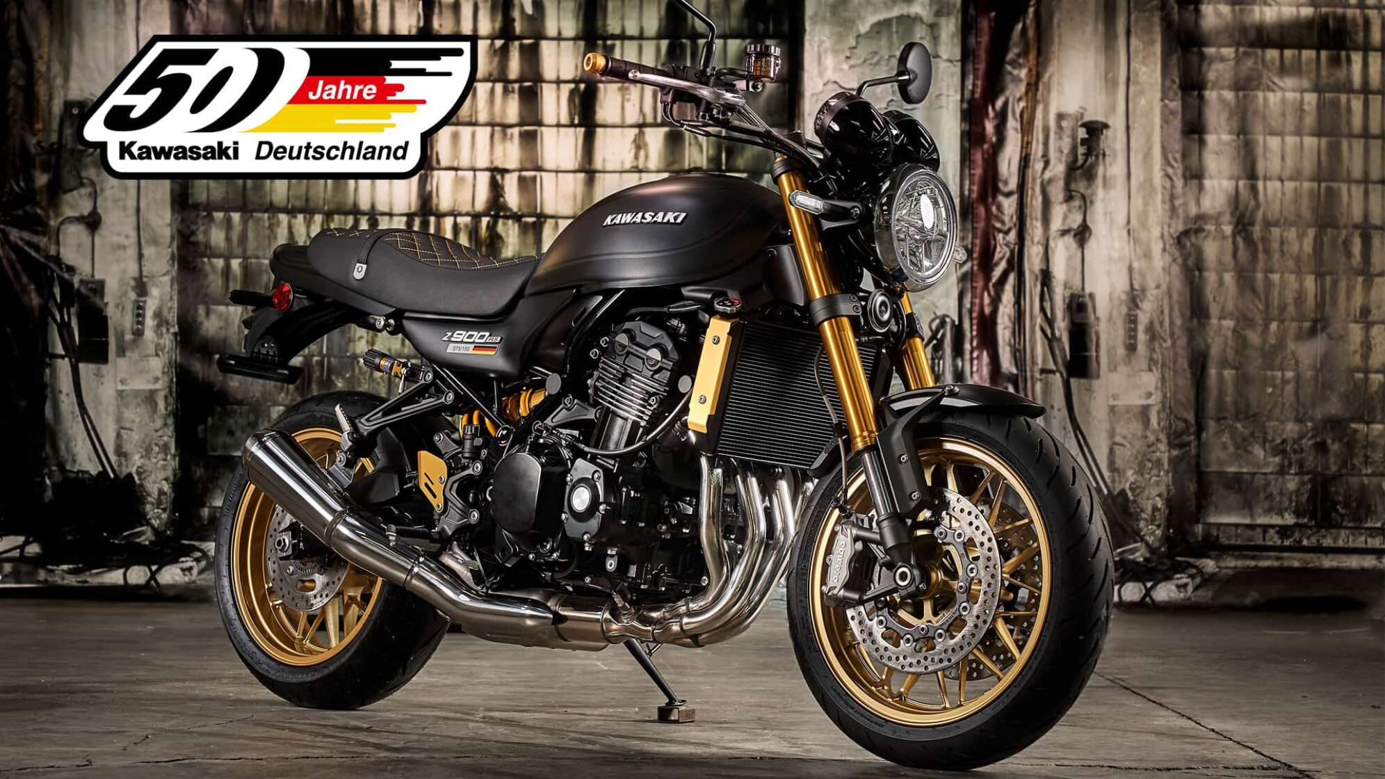 Eine Kawasaki Z900 SE fährt auf einer Rennstrecke