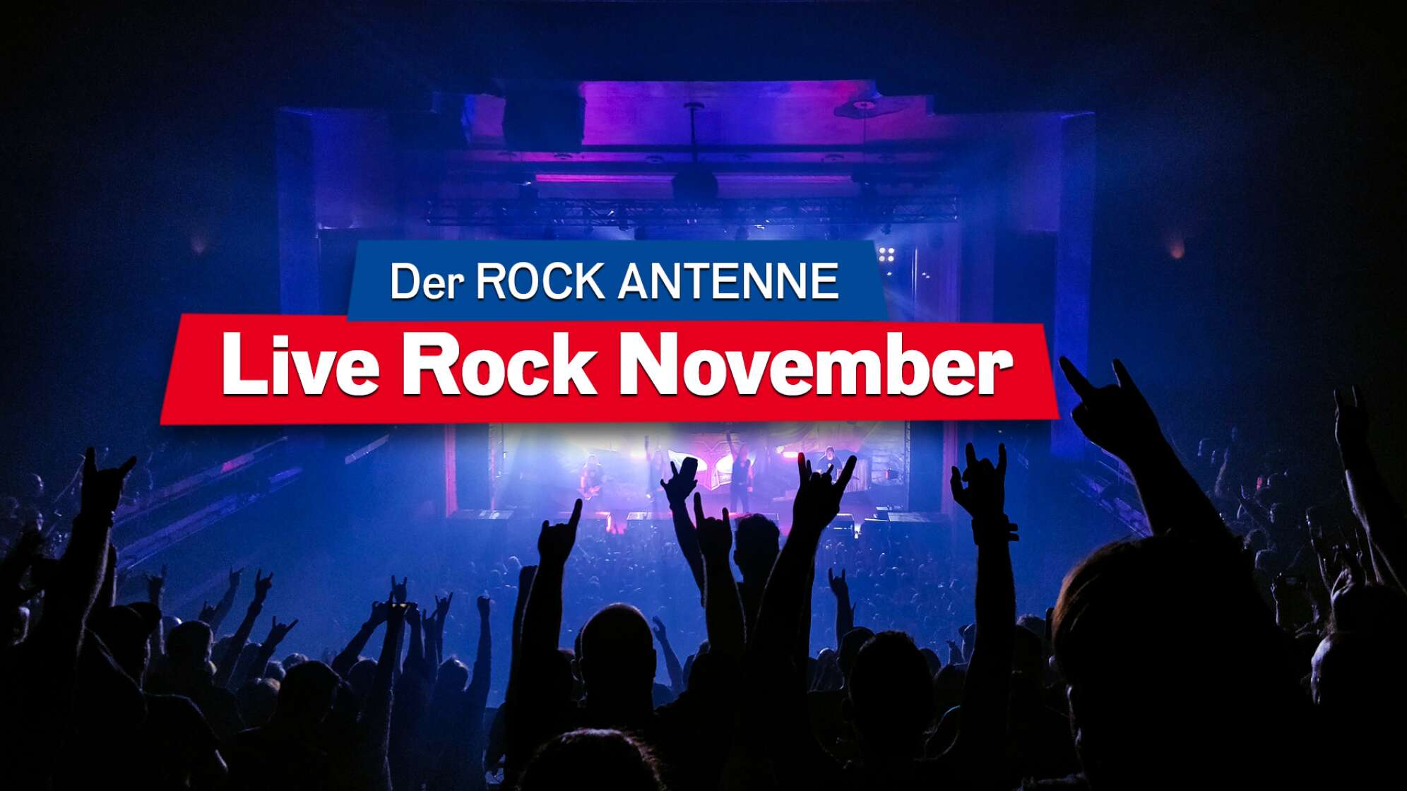 Blick auf die Bühne bei einem Konzert, Aufschrift "Der ROCK ANTENNE Live Rock November"