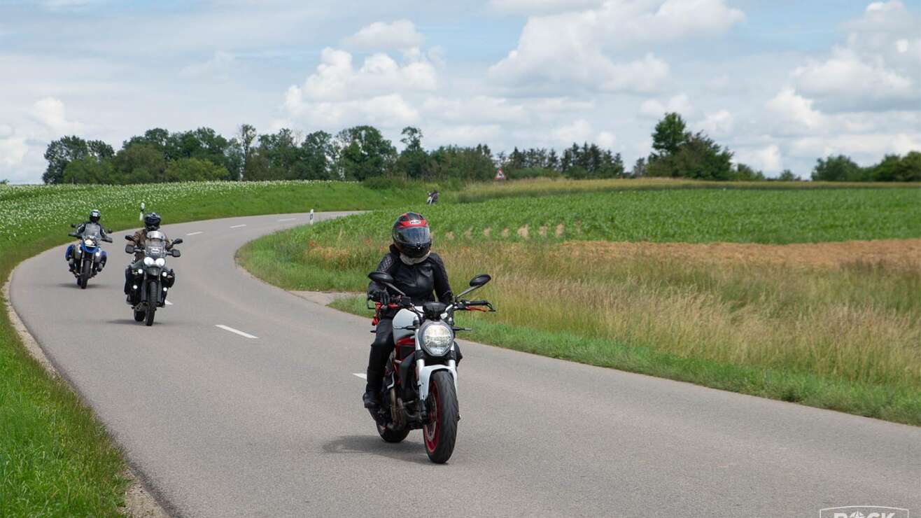 Motorrad Check Up: Tipps zum Start in die Motorradsaison