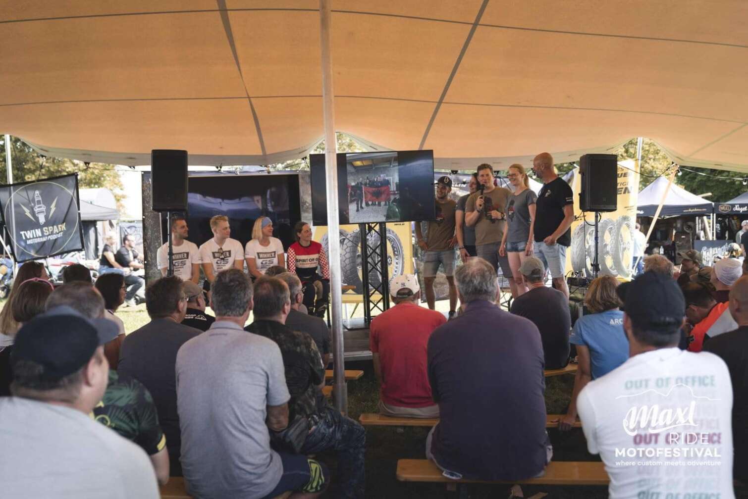 Foto des ersten MaxlRIDE Moto Festivals im August 2023 in Maxlrain