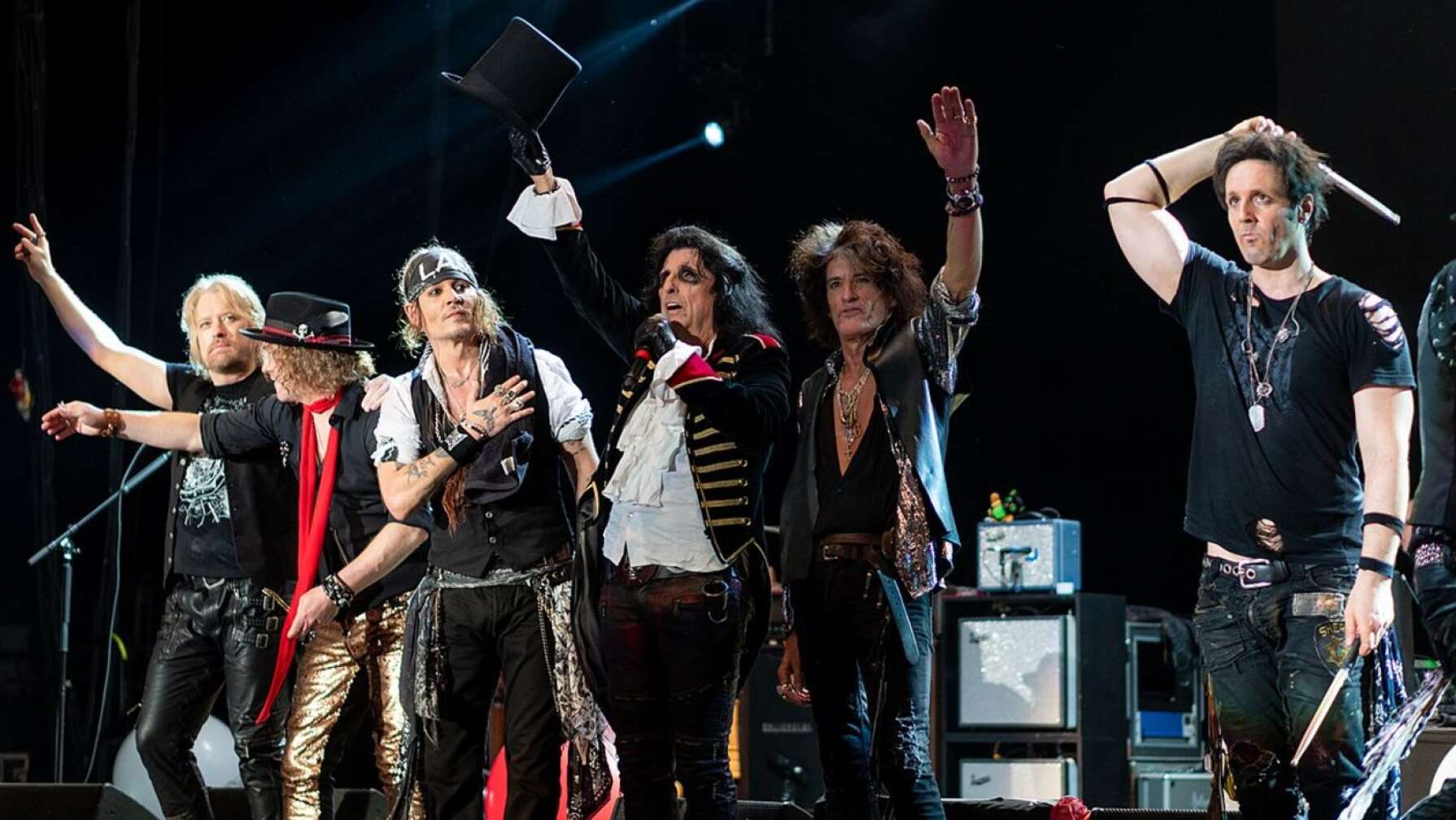 Hollywood Vampires On Stage