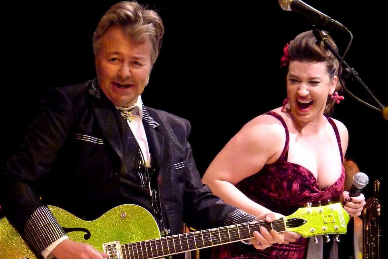 Brian Setzer während einem Auftritt